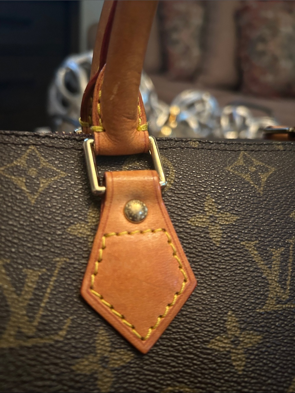 Louis Vuitton Monogram Speedy 25 bag - Picture 16 of 17